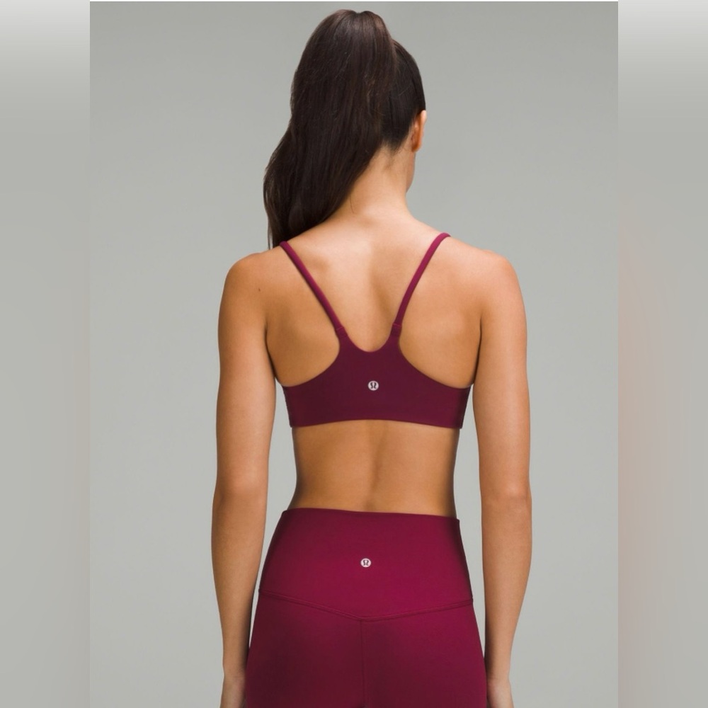 Lululemon Wunder Train Strappy Racer Bra
Light Support,